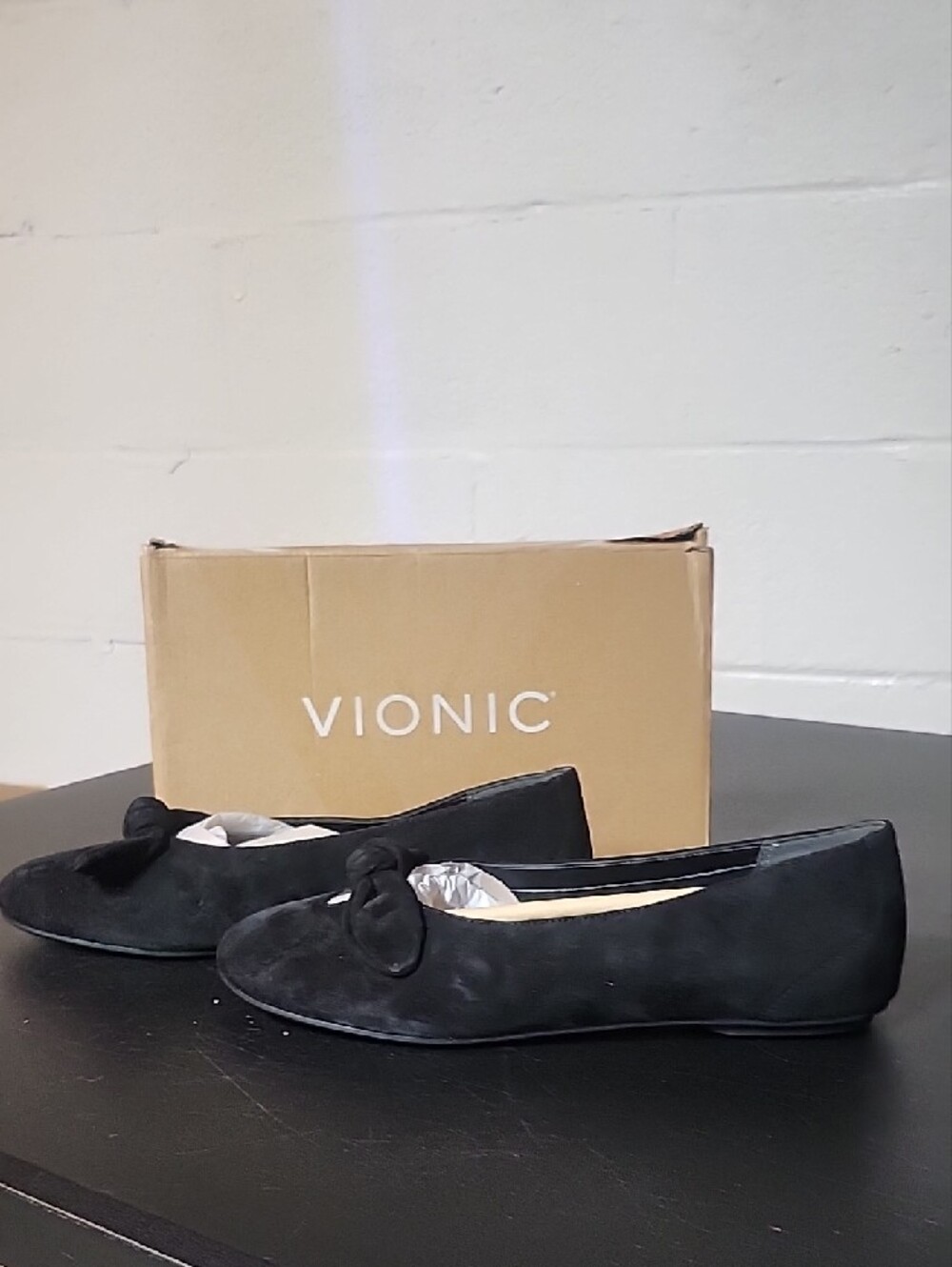 Vionic Tilly Black Bow Accent Ballet Flats - Picture 5 of 7